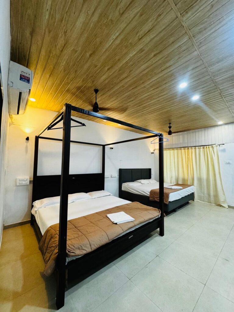 FarmHouse for Family near Kelwa